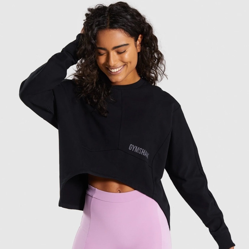 Gymshark black Ori pull over sweater